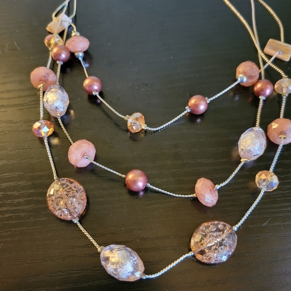 3 Strand Statement Necklace Tan Colors - Picture 3 of 6